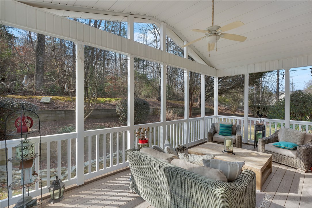 109 Holder Street Liberty, SC 29657 - Photo 26 of 35