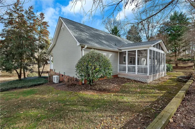 $450,000 | 109 Holder Street, Liberty, SC 29657