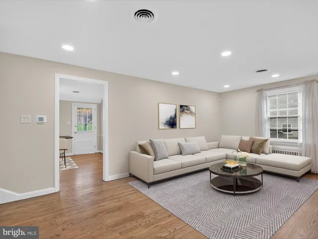 $399,000 | 880 Corvair Road, Lancaster, PA 17601