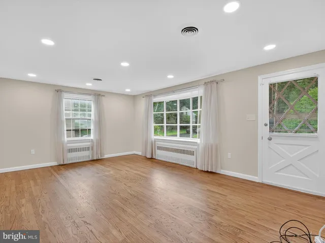 $399,000 | 880 Corvair Road, Lancaster, PA 17601