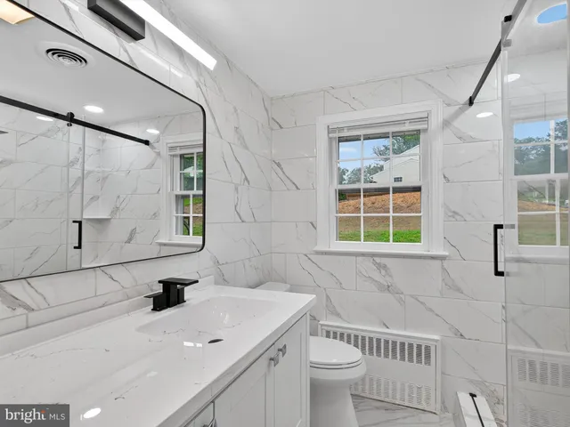 $399,000 | 880 Corvair Road, Lancaster, PA 17601