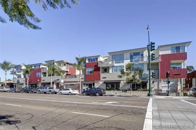 $3,600 | 687 South Coast Highway 101, Unit 305, Encinitas, CA 92024