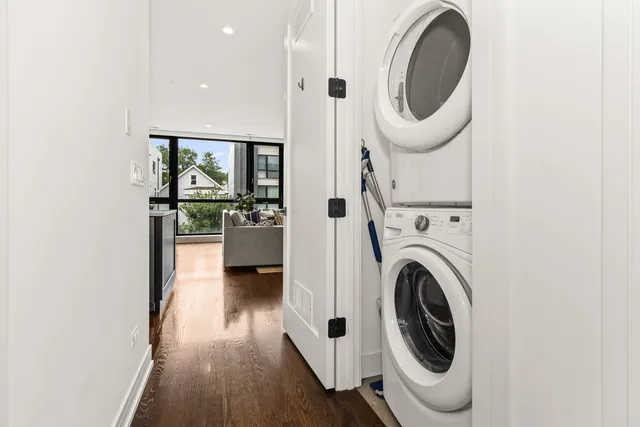 $749,900 | 3032 West Lyndale Street, Unit 2E, Chicago, IL 60647