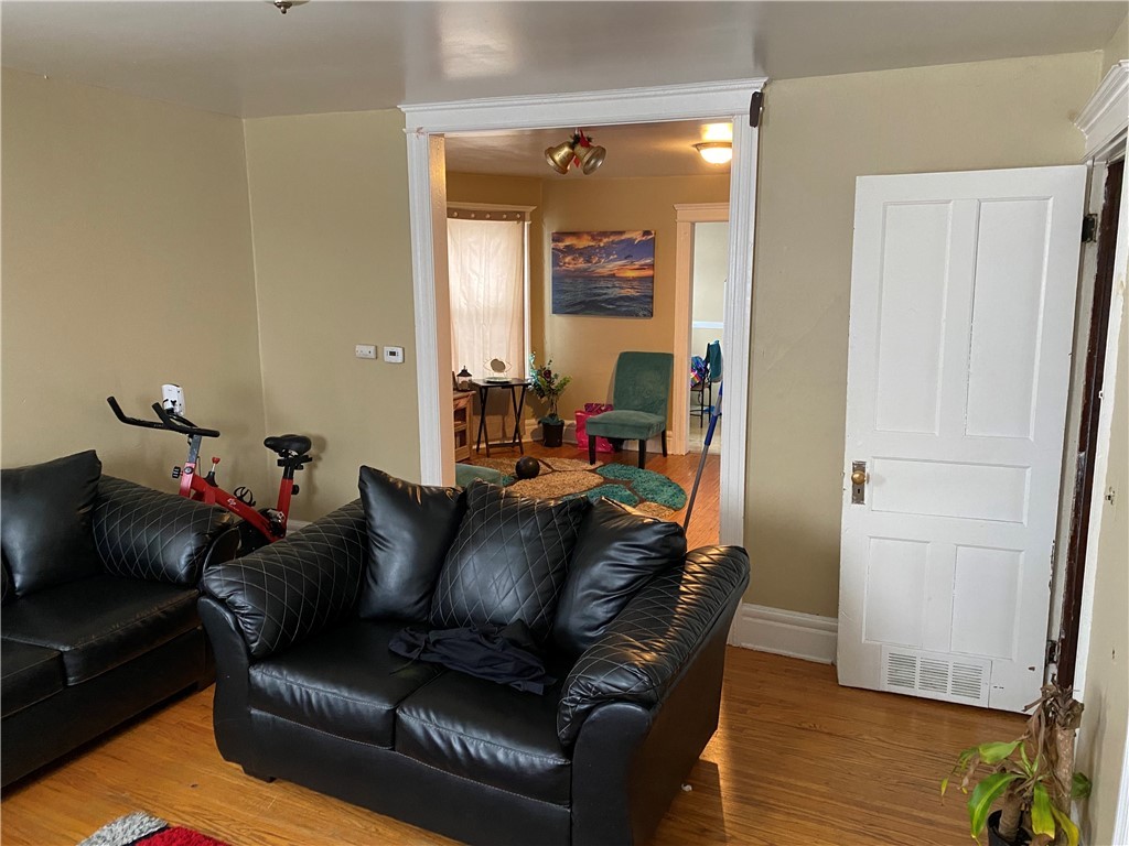 243 Parsells Avenue Rochester, NY 14609 - Photo 32 of 35