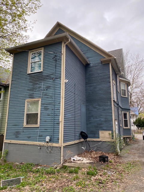 243 Parsells Avenue Rochester, NY 14609 - Photo 5 of 35