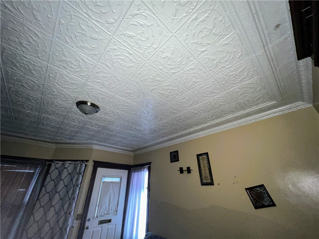 243 Parsells Avenue Rochester, NY 14609 - Photo 9 of 35