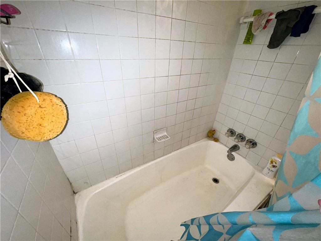 243 Parsells Avenue Rochester, NY 14609 - Photo 10 of 35