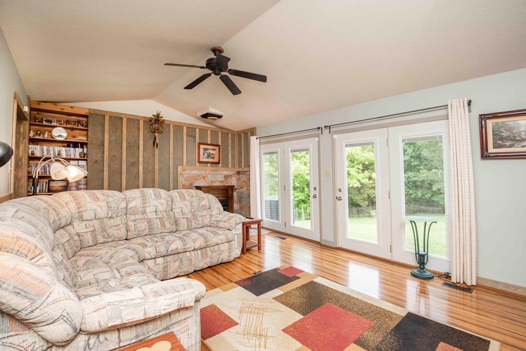 542 Bill Miller Road Spring City, TN 37381 - Photo 14 of 60 Gallery Image 14