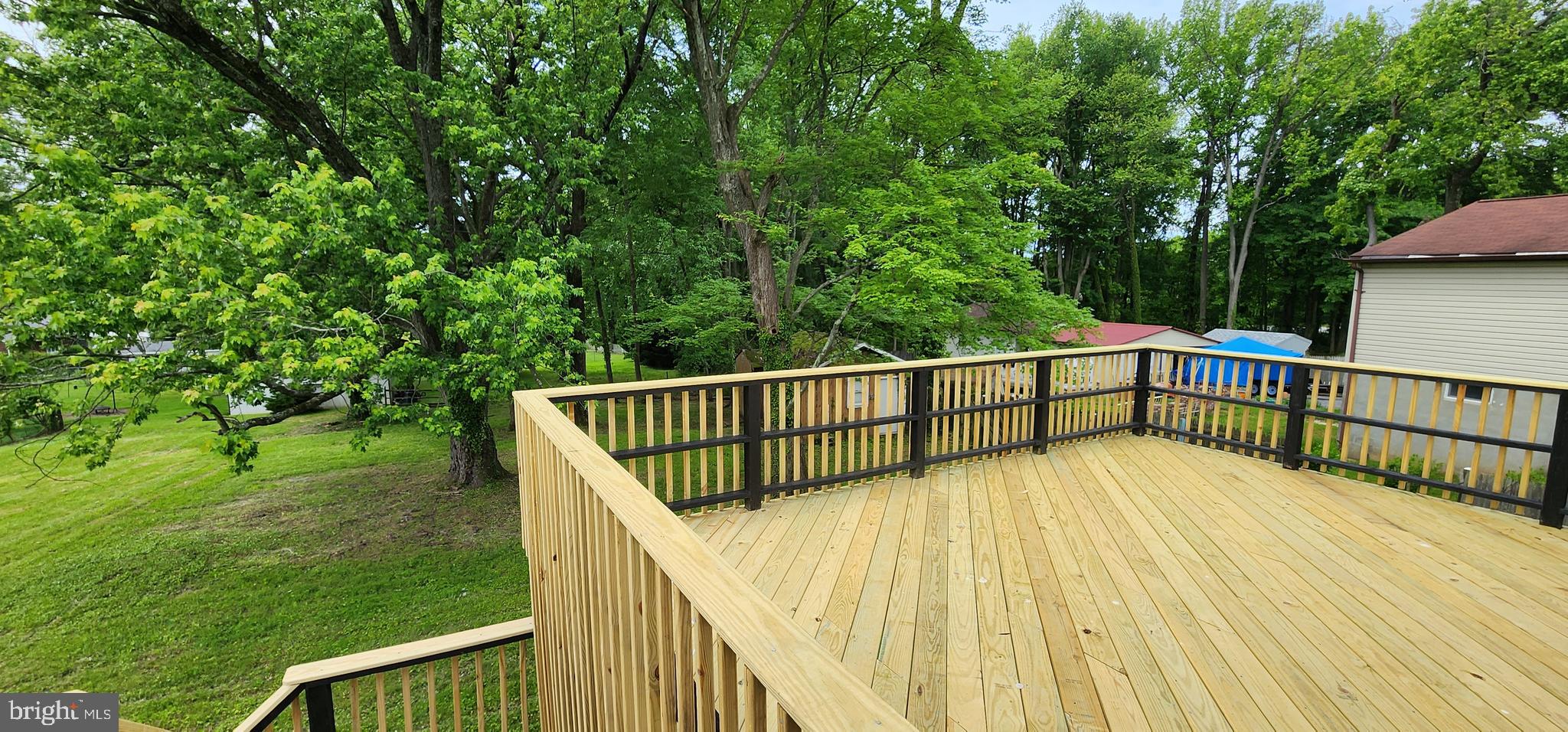 2205 Roth Road Edgewood, MD 21040 - Photo 20 of 35 a view of balcony with a garden