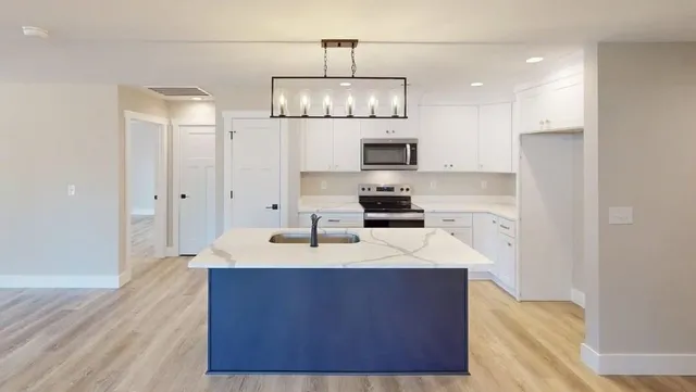 $339,900 | 1172 West Rutledge Avenue, Gaffney, SC 29341