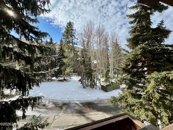 $4,950,000 | 103 Willow Place, Unit 301, Vail, CO 81657
