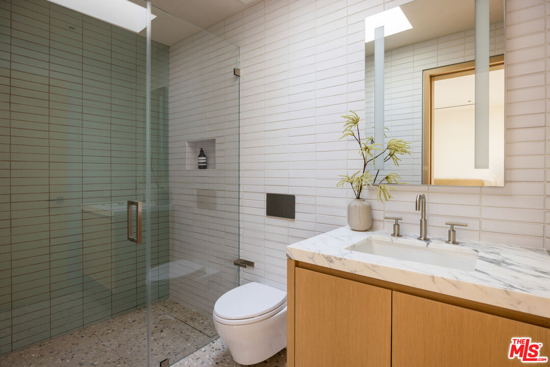 31388 Broad Beach Road Malibu, CA 90265 - Photo 27 of 36