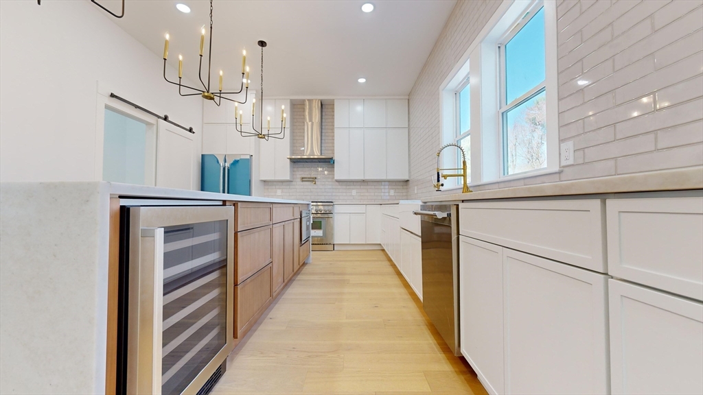 7 Course Brook Road Sherborn, MA 01770 - Photo 4 of 41 Gallery Image 4