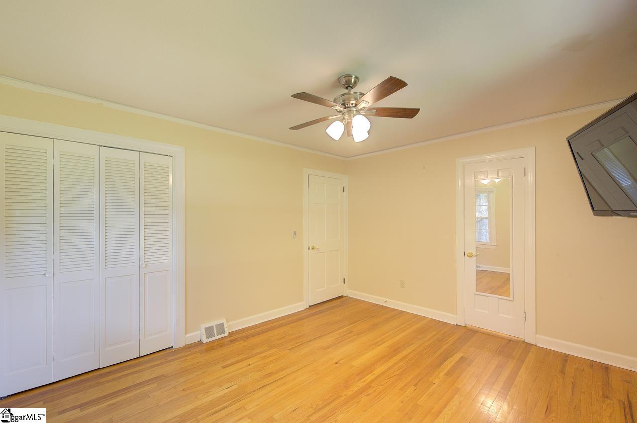 202 Ridgecrest Court Simpsonville, SC 29680 - Photo 33 of 49