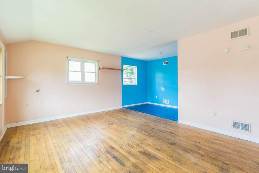 6930 Decatur Street Hyattsville, MD 20784 - Photo 6 of 21 Interior (General)