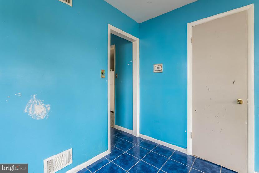 6930 Decatur Street Hyattsville, MD 20784 - Photo 10 of 21 Interior (General)