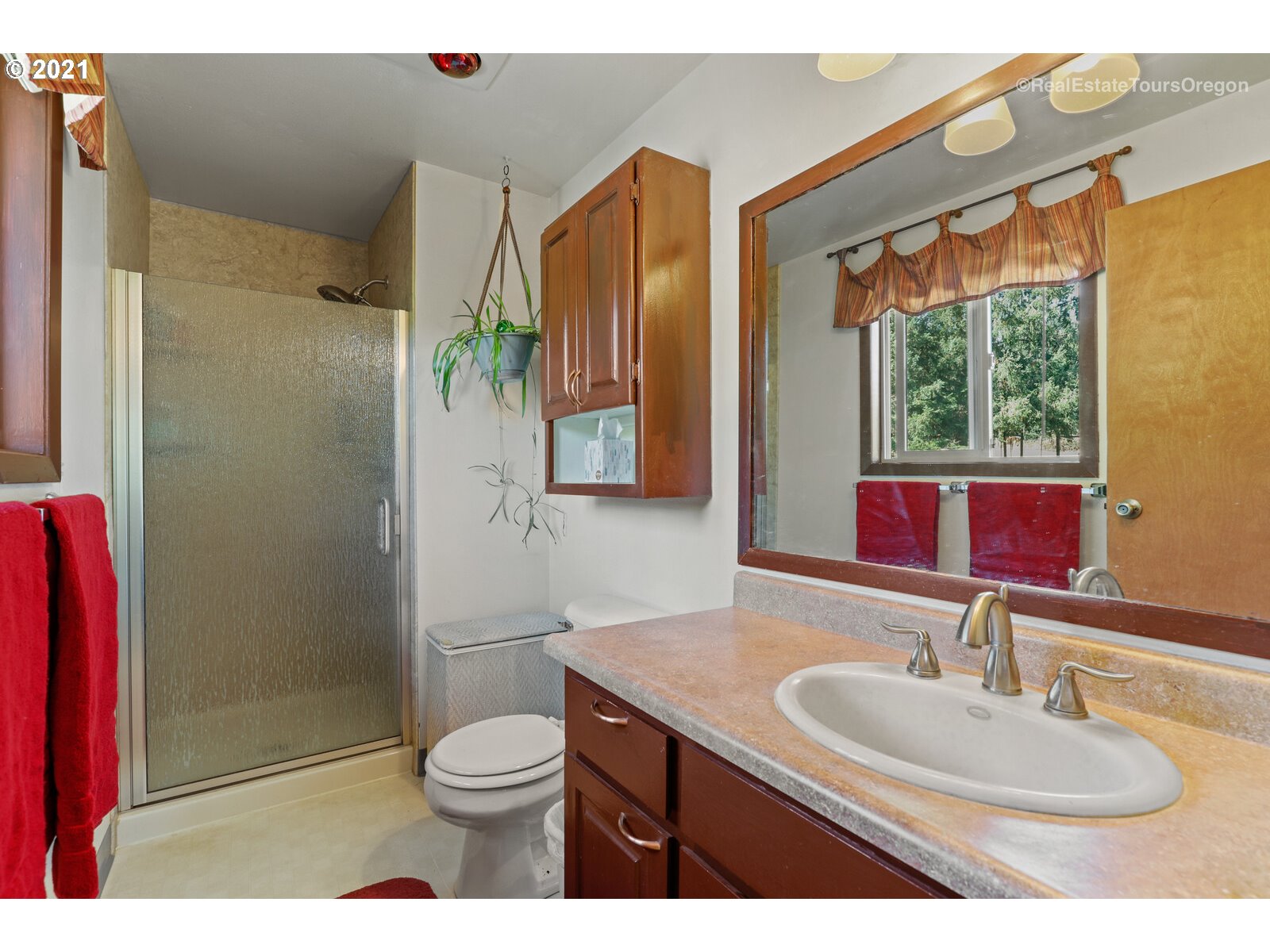 40965 Southwest Vandehey Road Gaston, OR 97119 - Photo 13 of 32 a bathroom with a granite countertop sink toilet and shower