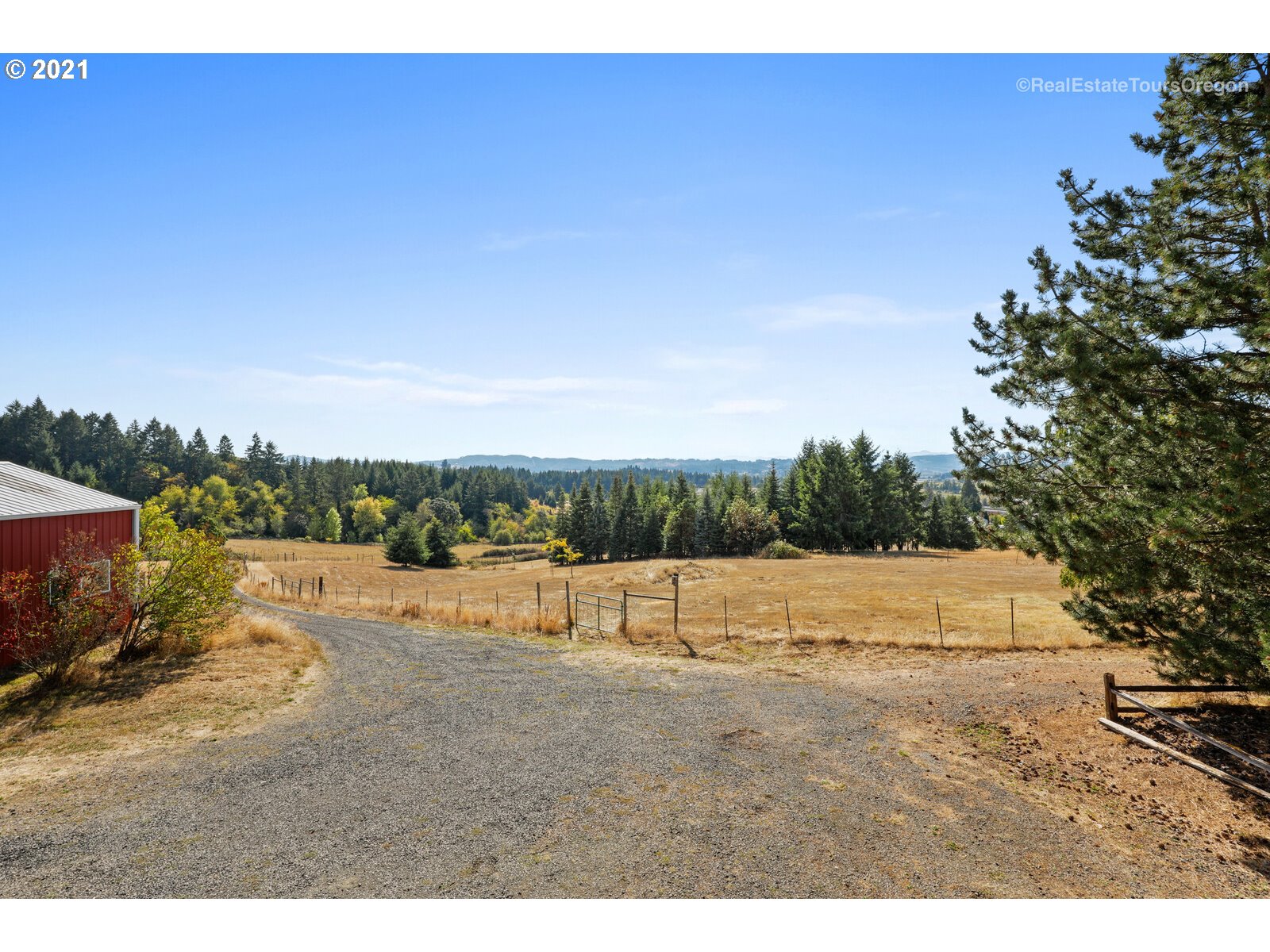 40965 Southwest Vandehey Road Gaston, OR 97119 - Photo 24 of 32 a view of an outdoor space