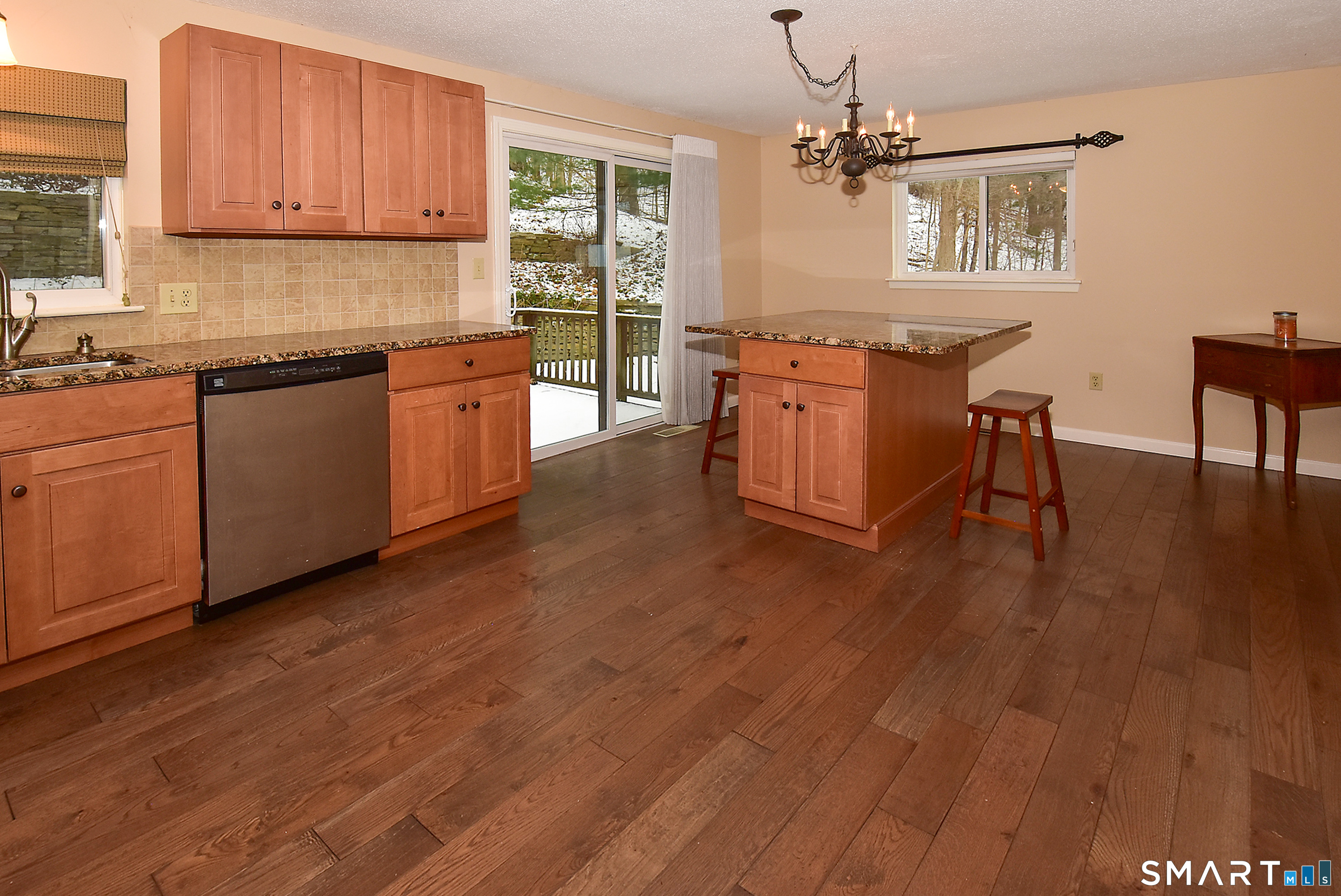 49 Cliffside Drive, Unit B Manchester, CT 06042 - Photo 14 of 33