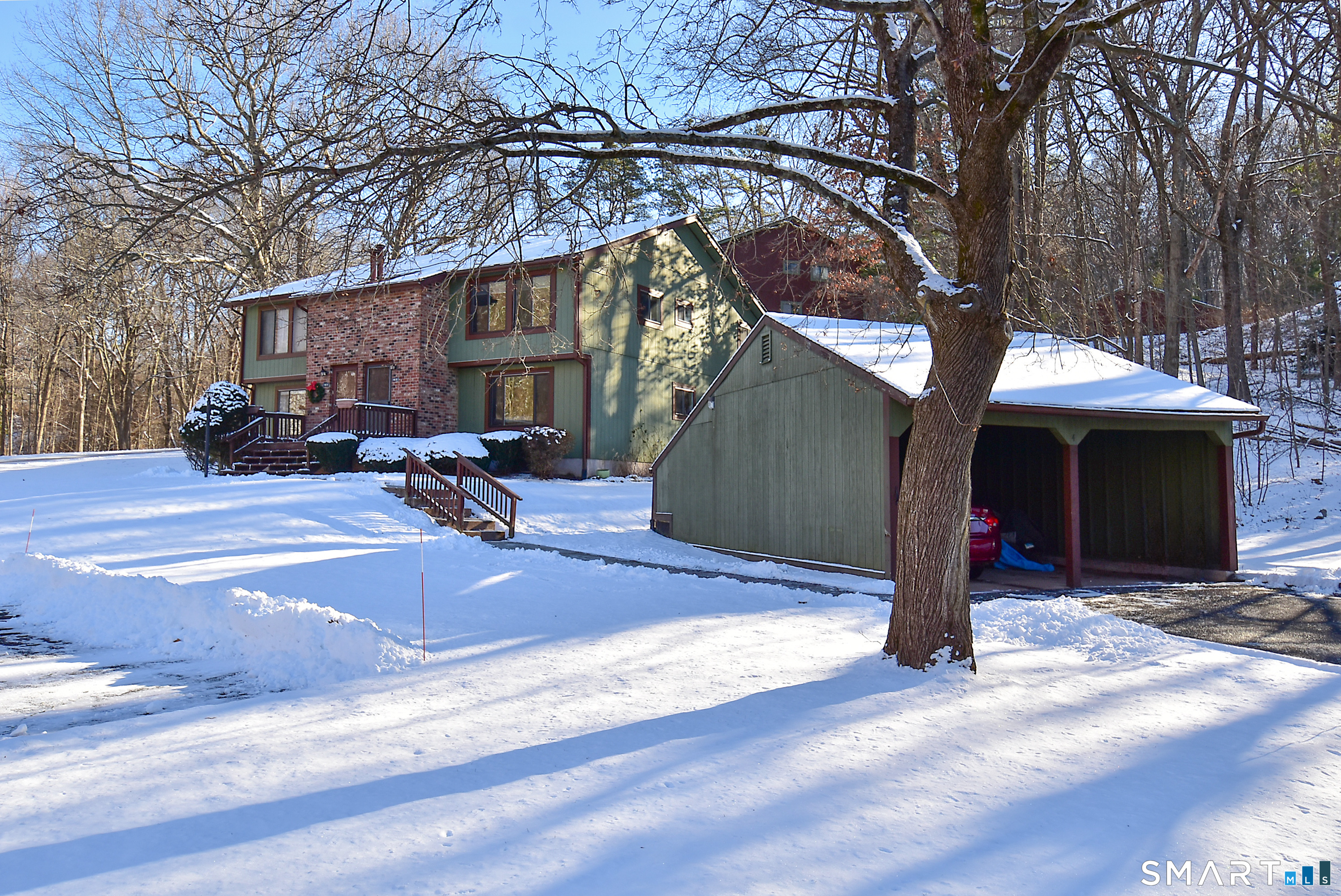 49 Cliffside Drive, Unit B Manchester, CT 06042 - Photo 4 of 33