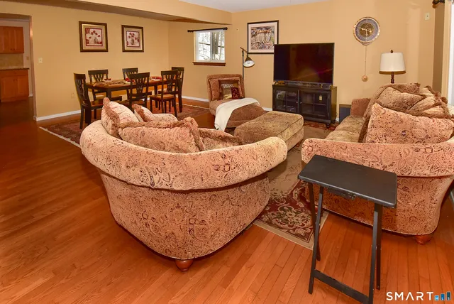 $269,900 | 49 Cliffside Drive, Unit B, Manchester, CT 06042