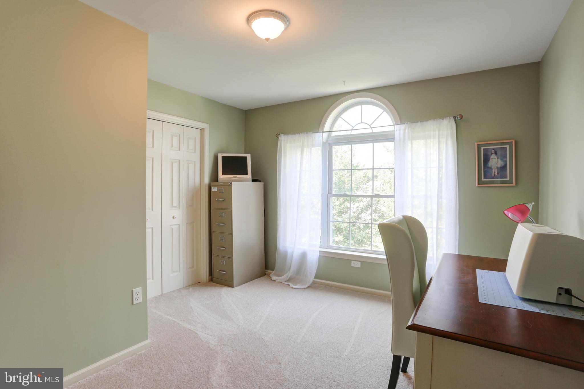247 Browning Road Lancaster, PA 17602 - Photo 49 of 68 Check out the palladian window.. Natural light!