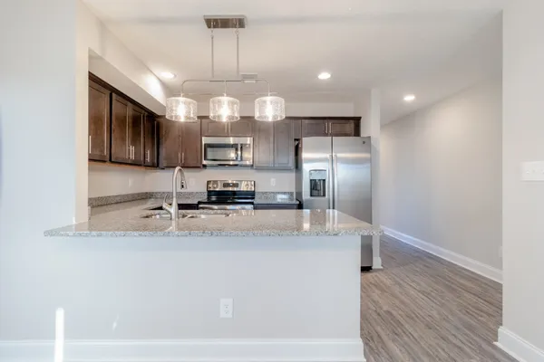 $1,395 | 1000 Henry Pl Boulevard, Unit 407, Clarksville, TN 37042