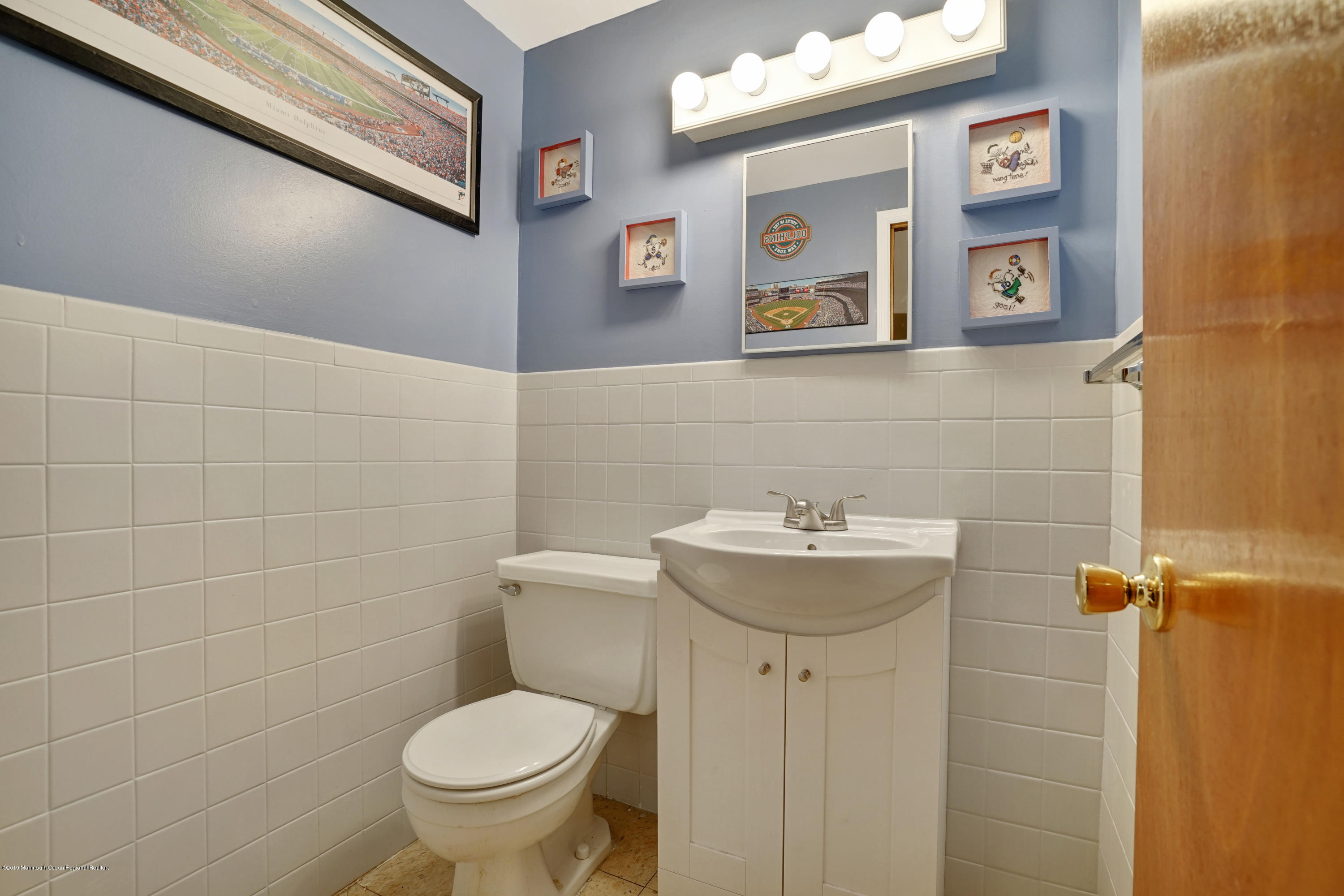 234 Stuart Street Howell, NJ 07731 - Photo 16 of 22 Powder Room