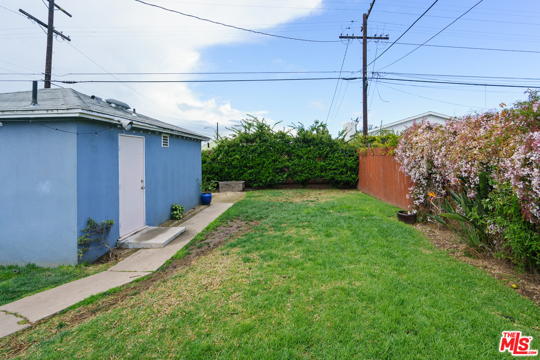 4161 Michael Avenue Los Angeles, CA 90066 - Photo 14 of 15