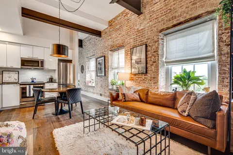 $557,000 | 515 North Washington Street, Unit 307, Alexandria, VA 22314