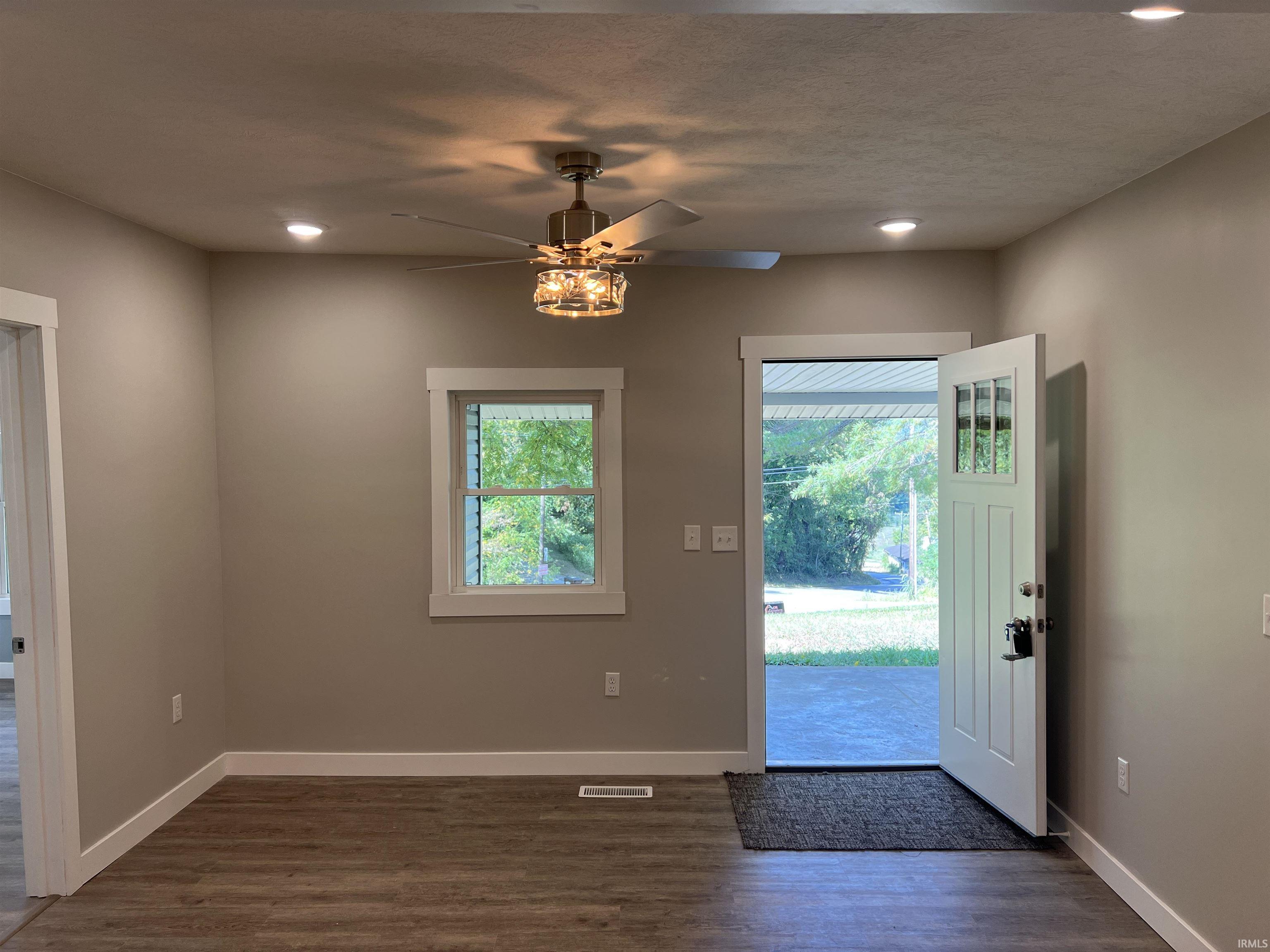 328 Freeman Road Spencer, IN 47460 - Photo 13 of 33