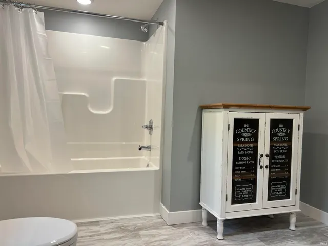 $1,650 | 328 Freeman Road, Spencer, IN 47460