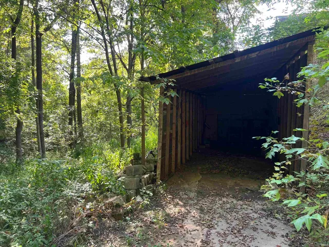 $1,650 | 328 Freeman Road, Spencer, IN 47460