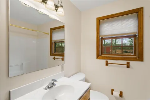 $575,000 | 130 Crestwood Drive, Evans City, PA 16033