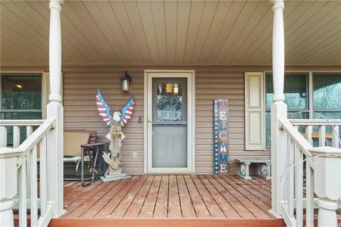 $575,000 | 130 Crestwood Drive, Evans City, PA 16033