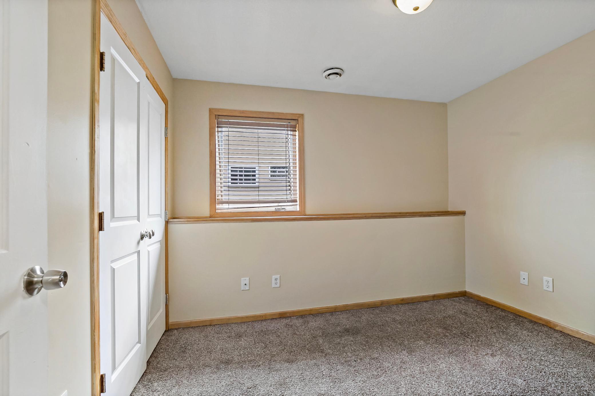 1599 Rice Street St. Paul, MN 55117 - Photo 8 of 19