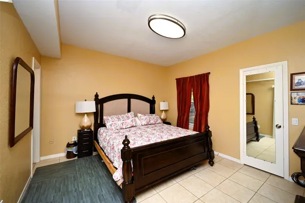 $155,800 | 9809 Richmond Avenue, Unit G1, Houston, TX 77063