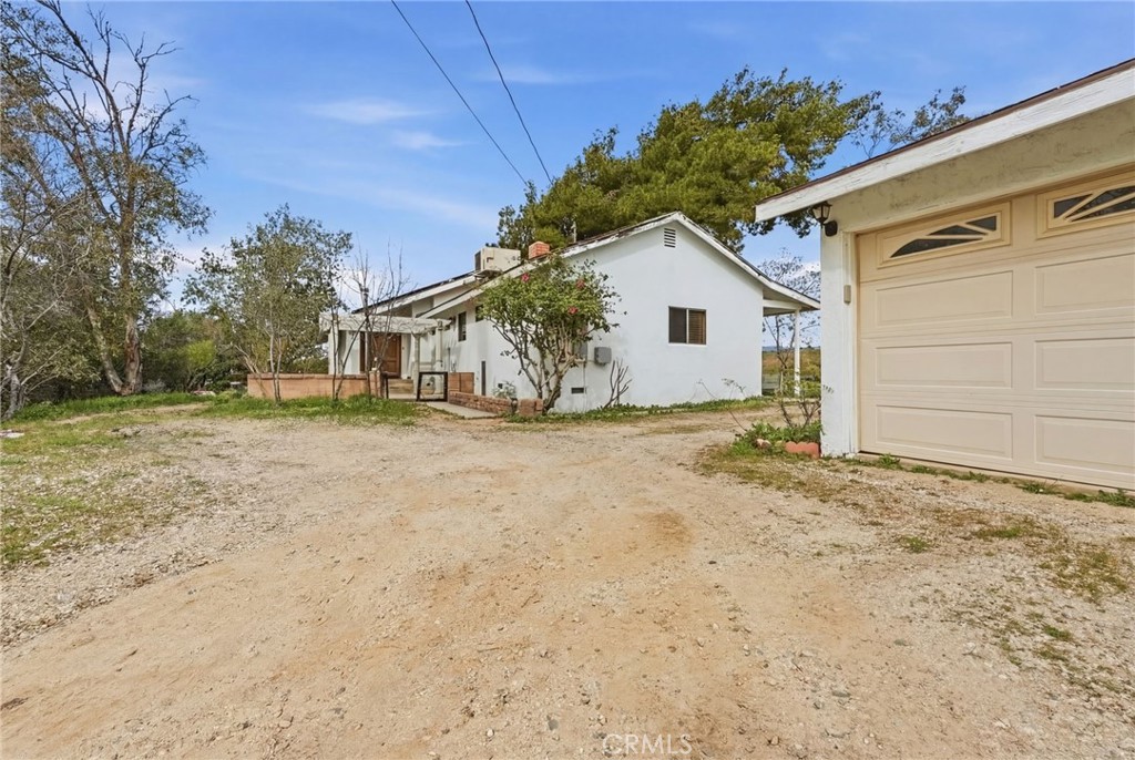 12867 Ranch Drive Colton, CA 92324 - Photo 11 of 47