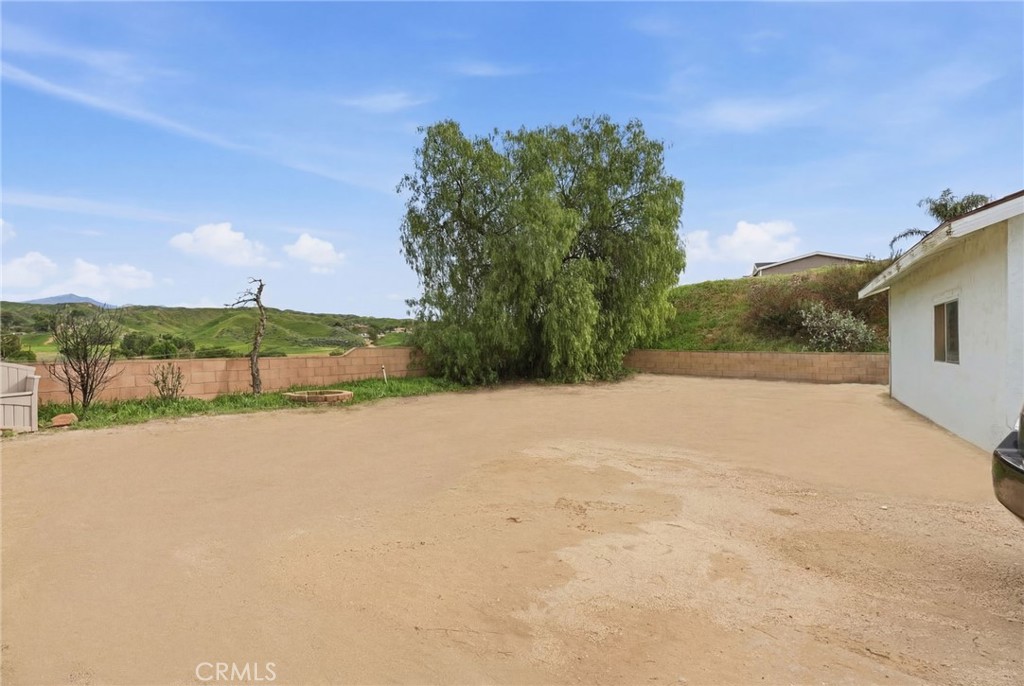 12867 Ranch Drive Colton, CA 92324 - Photo 13 of 47