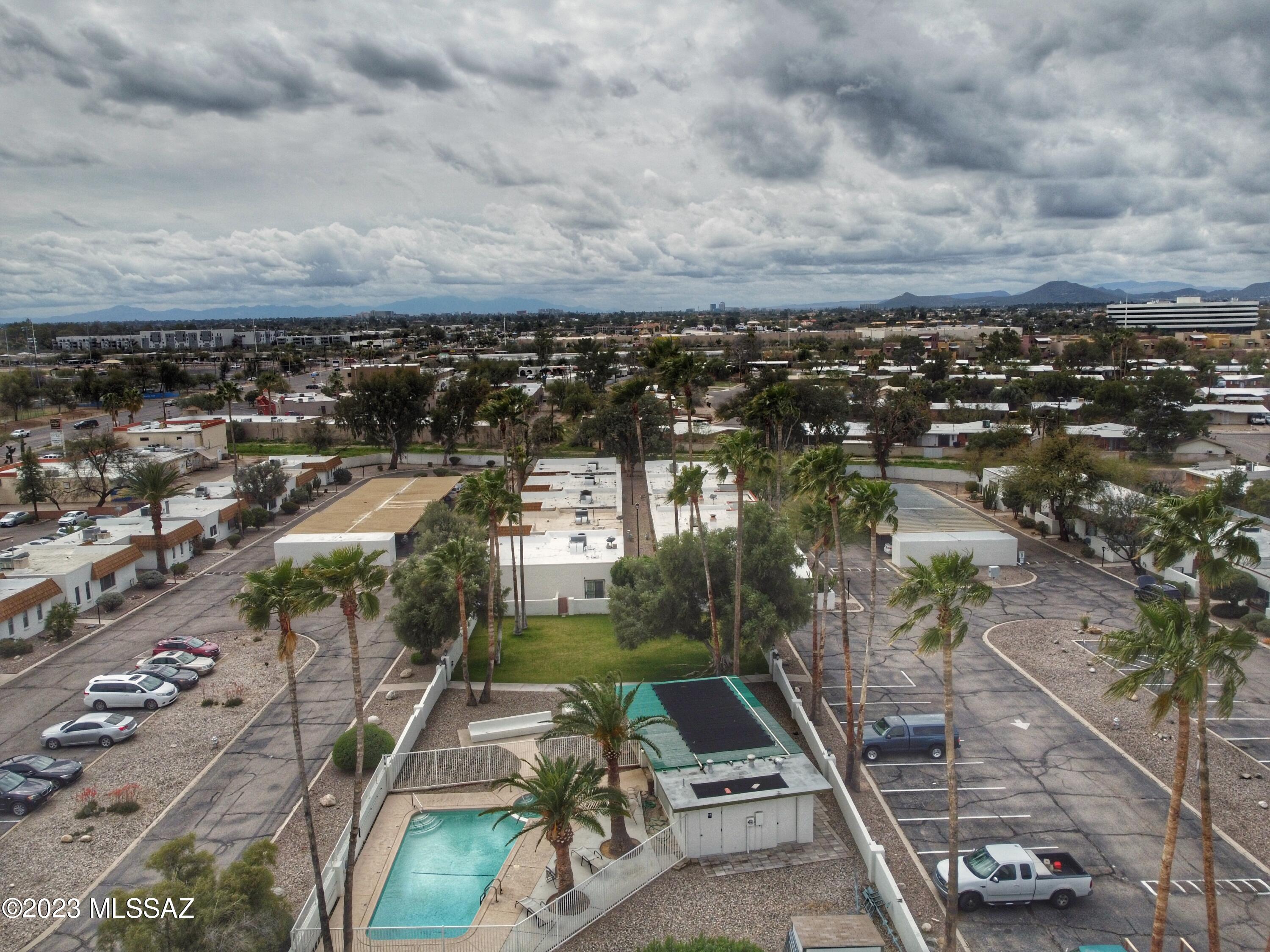 660 East River Road, Unit X Tucson, AZ 85704 - Photo 26 of 35
