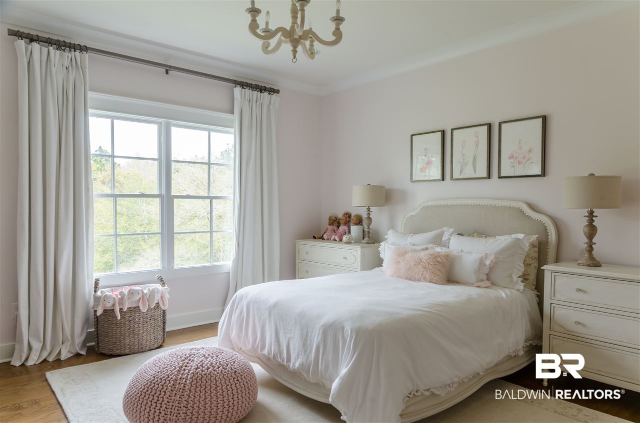 533 Falling Water Boulevard Fairhope, AL 36532 - Photo 30 of 50 Additional Upstairs Bedroom