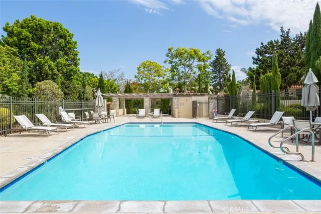 $1,375,000 | 2452 Vista Hogar, Newport Beach, CA 92660