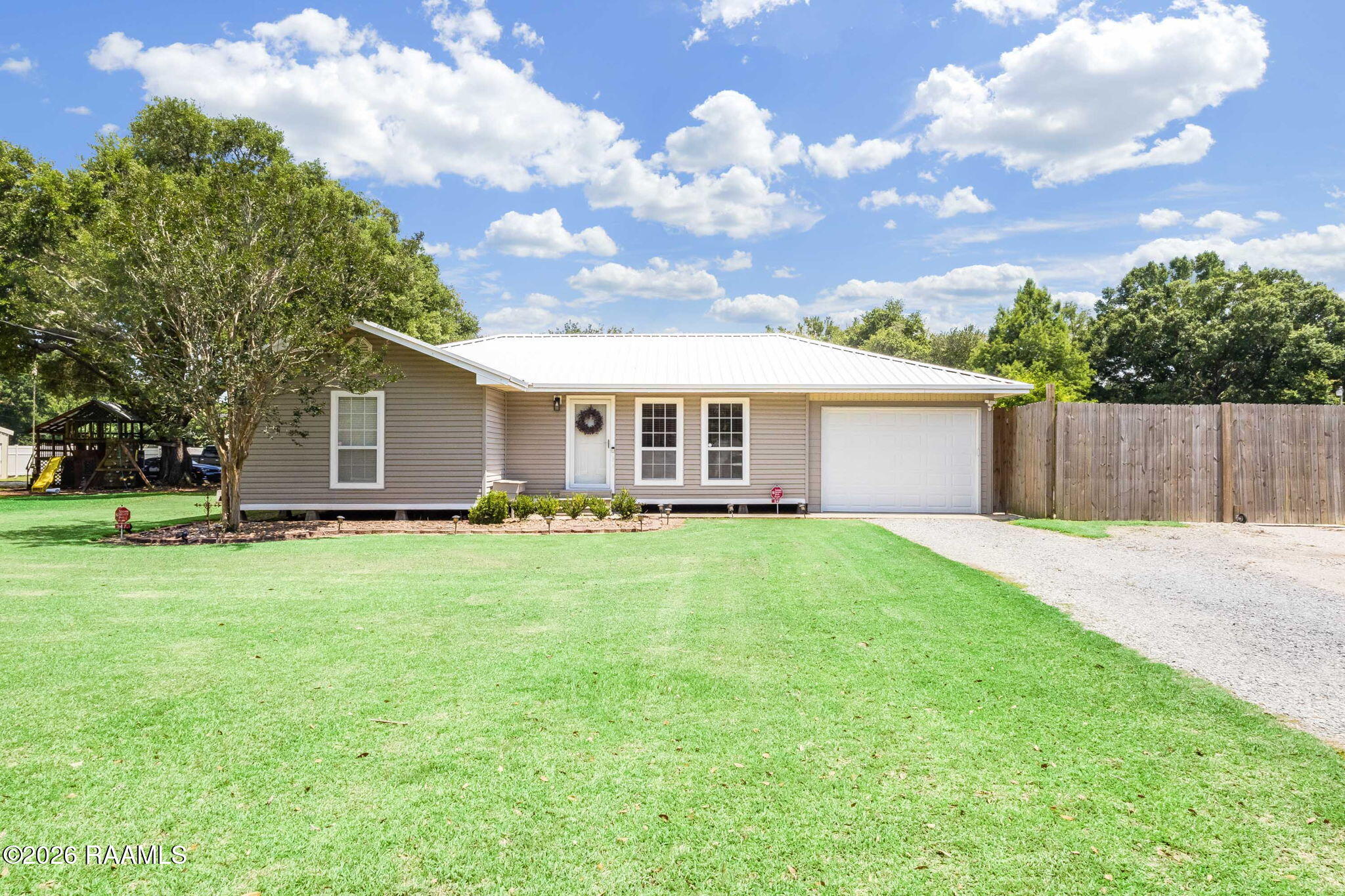 5-web-or-mls-947 Austin-1