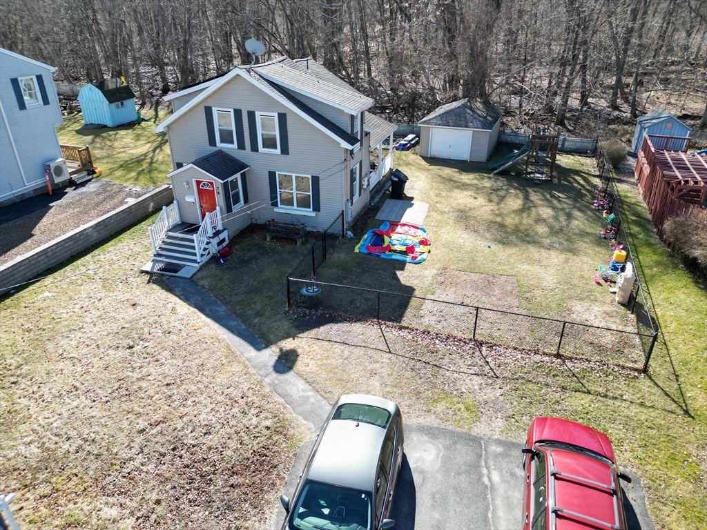 76 Everton Avenue Worcester, MA 01604 - Photo 3 of 38