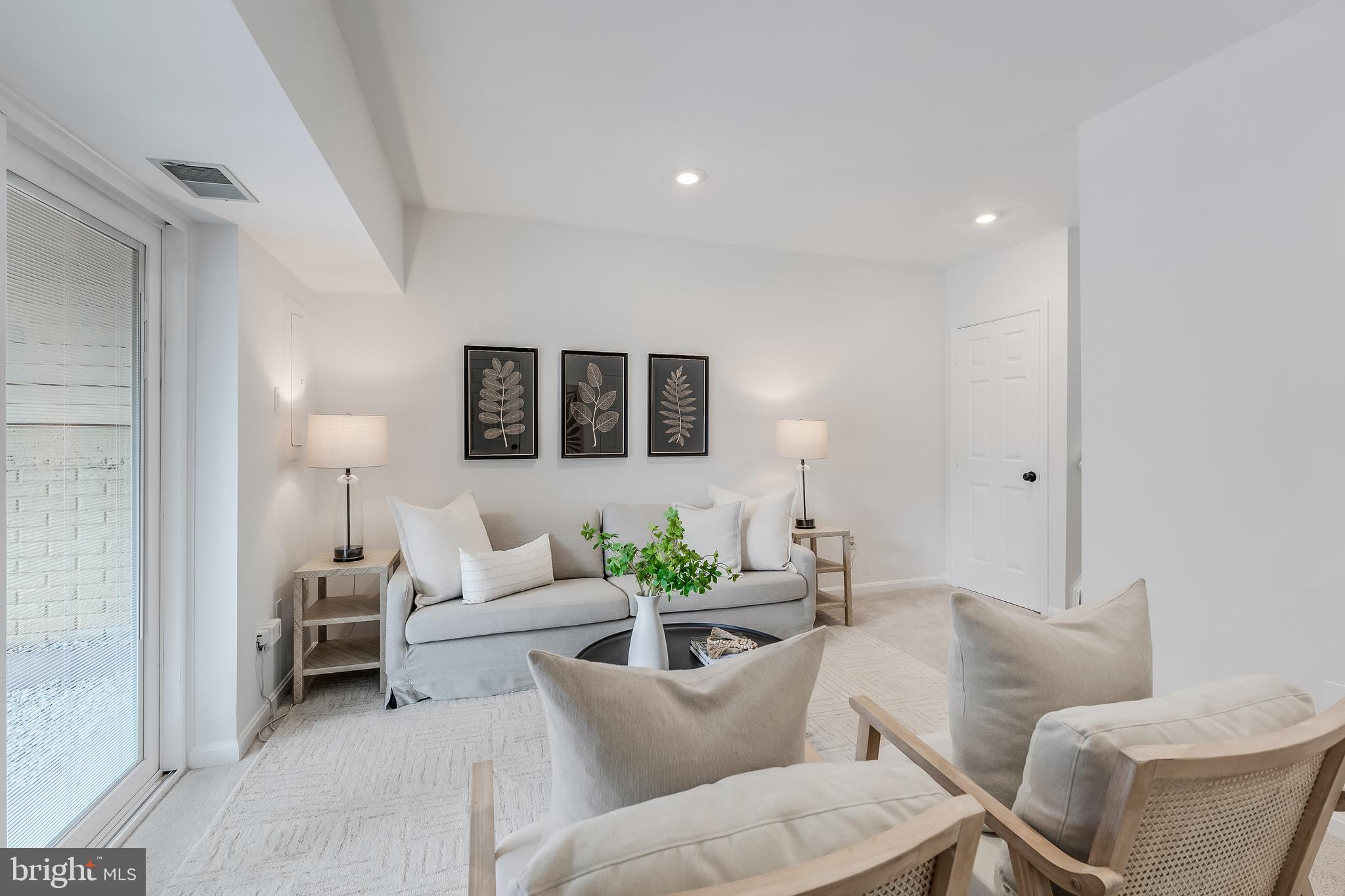 4604 King Duncan Road Alexandria, VA 22312 - Photo 6 of 69 Gallery Image 6