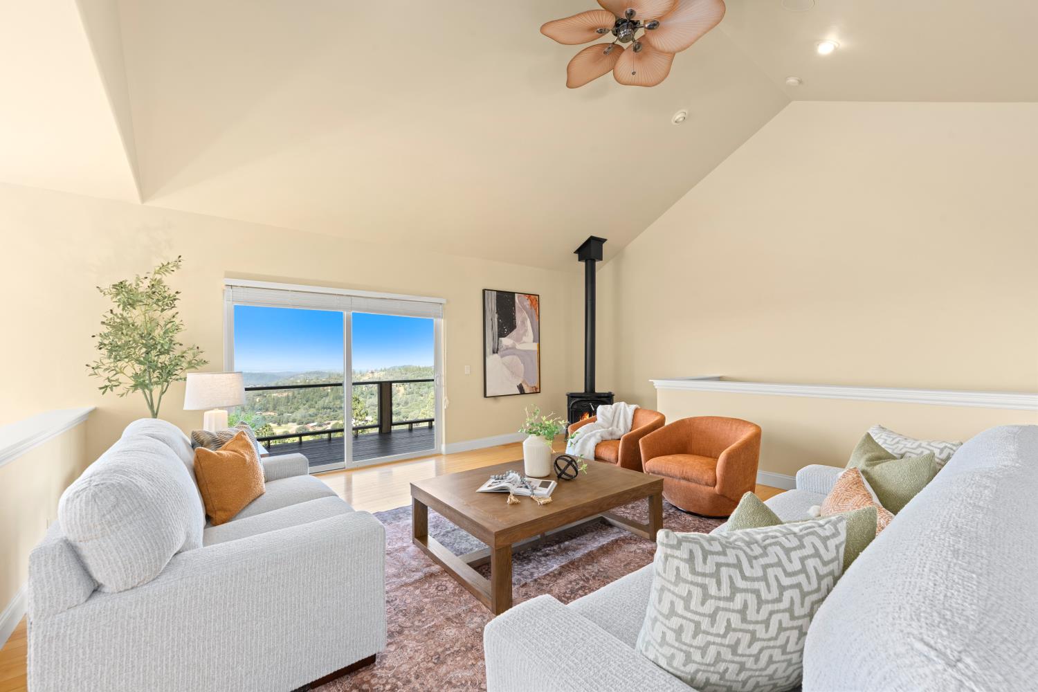 15438 Tarr Ditch Road Grass Valley, CA 95949 - Photo 13 of 87