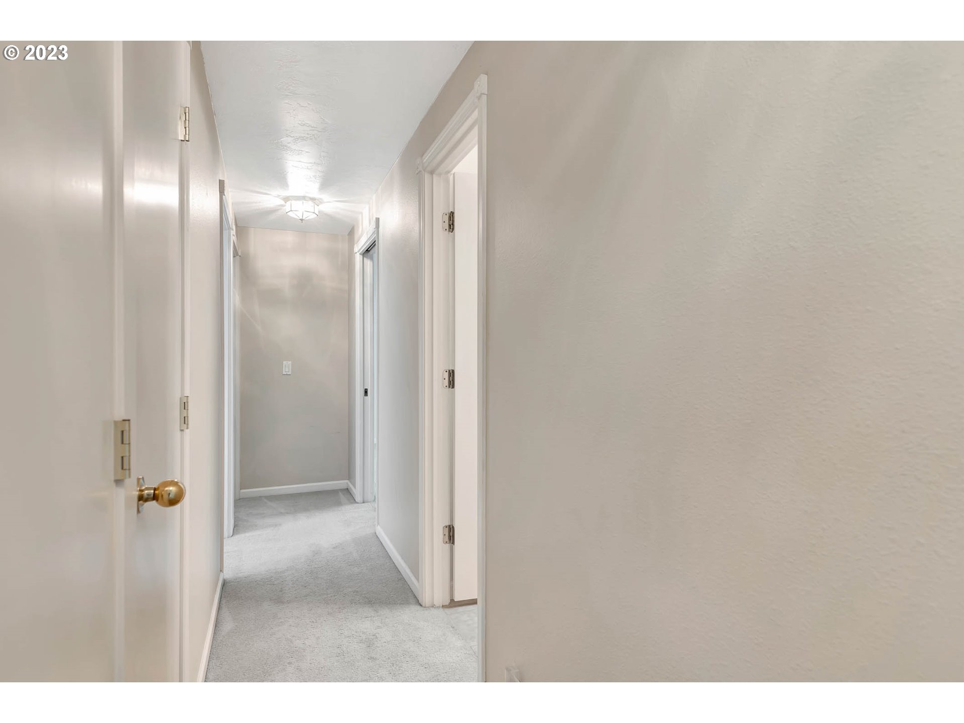 2817 Greentree Way Eugene, OR 97405 - Photo 19 of 44 a view of a elevator