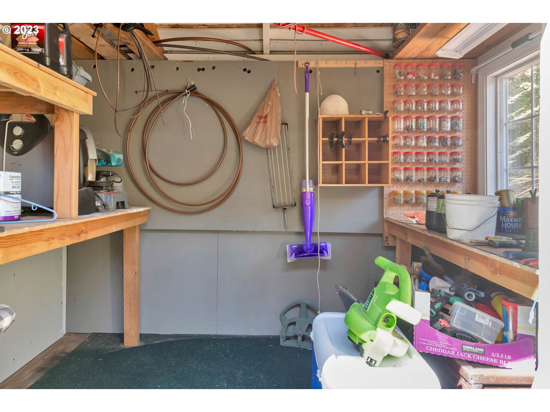 2817 Greentree Way Eugene, OR 97405 - Photo 41 of 44 a bathroom with a sink mirror and vanity