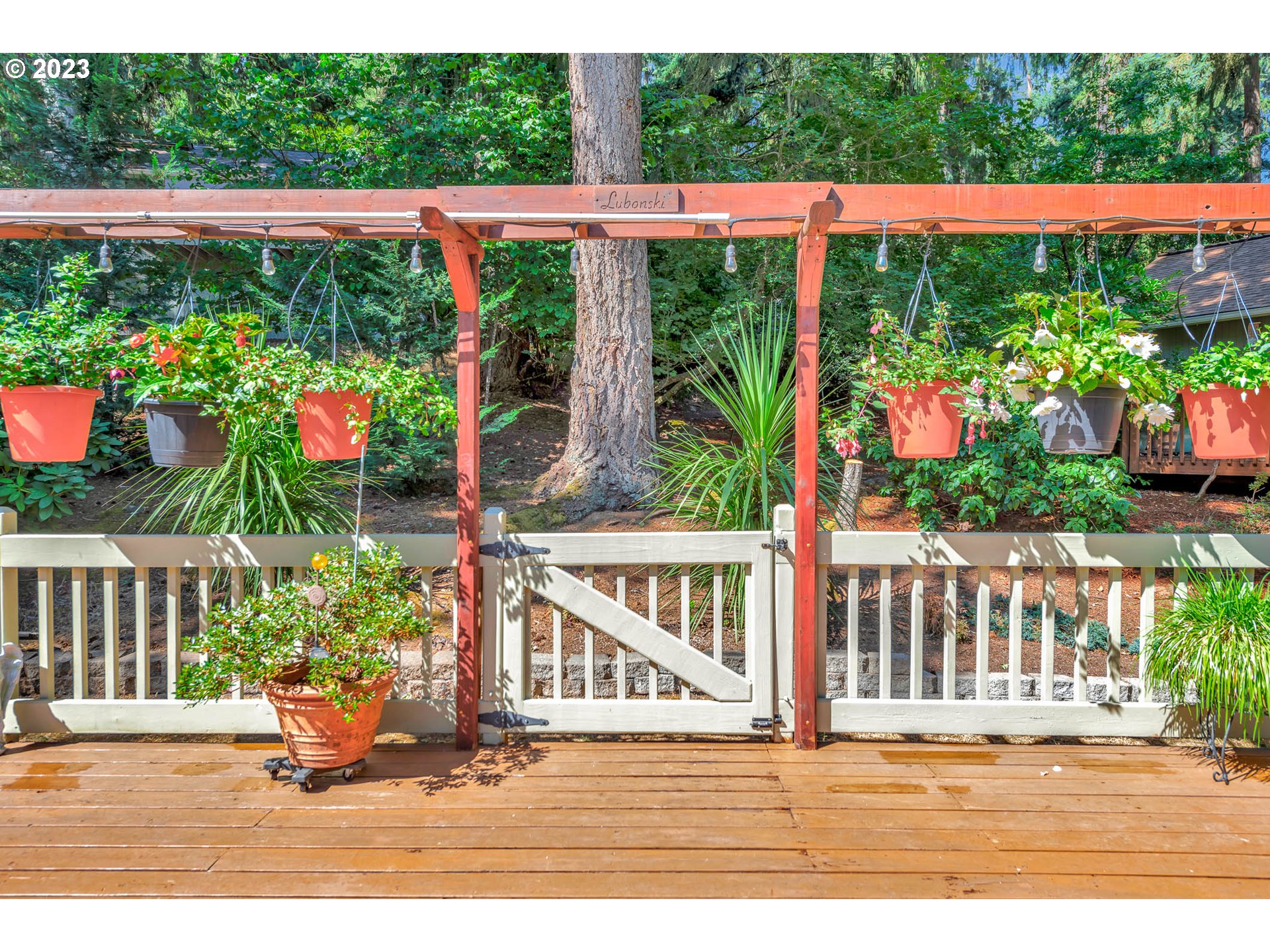 2817 Greentree Way Eugene, OR 97405 - Photo 43 of 44 a view of a house with a garden