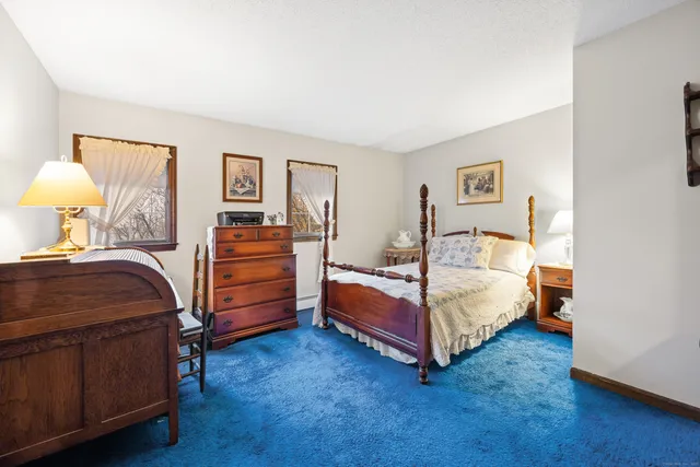 $450,000 | 117 Stonefence Road, Naugatuck, CT 06770